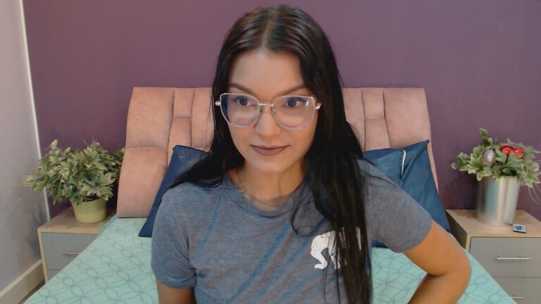 AriaLeenn's Streamate show and profile