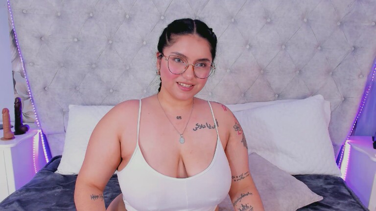 KateAnders's Streamate show and profile