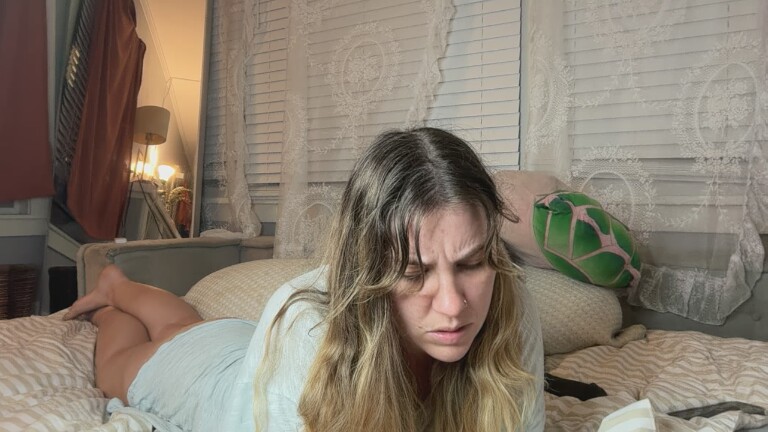 leoqueen1111's Streamate show and profile