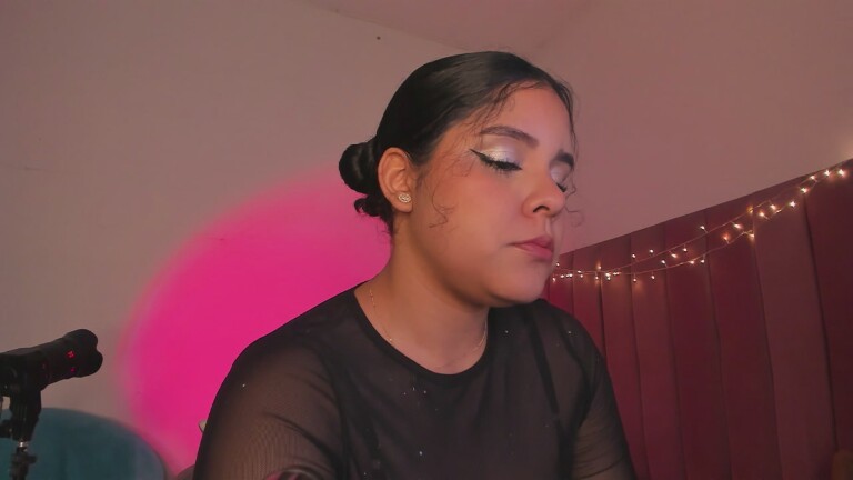 BellaXtar's Streamate show and profile