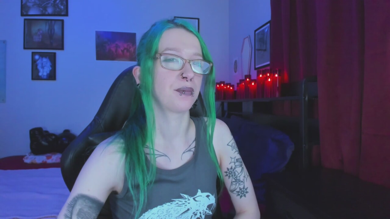 NikkiVill