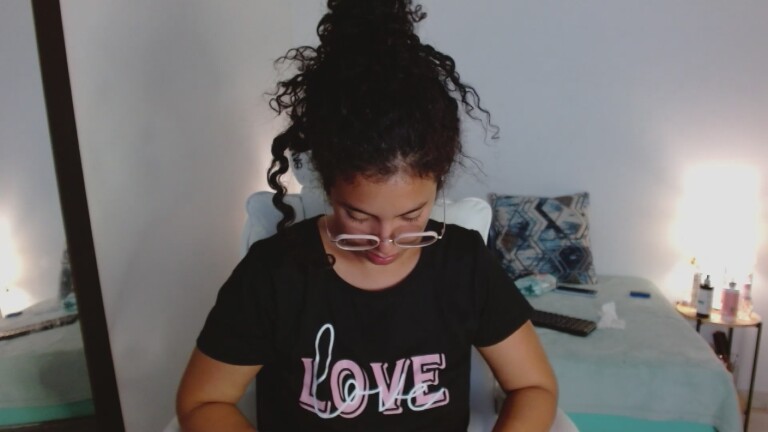 Valentina_blondell19's Streamate show and profile