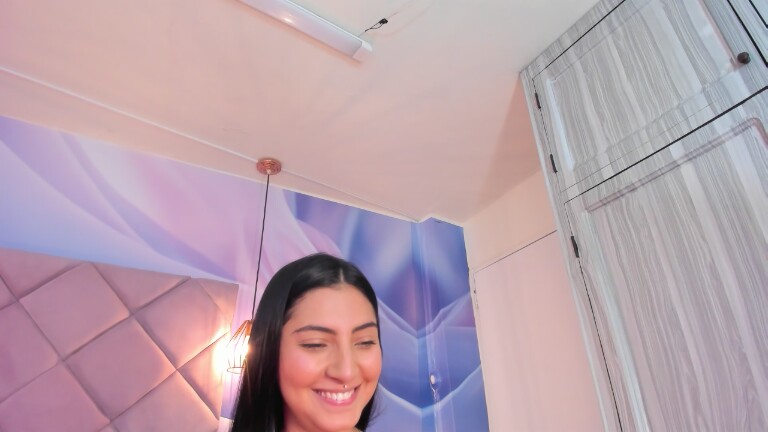 ViolletaRosse's Streamate show and profile