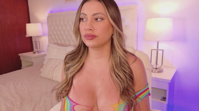 LolaBriink's Streamate show and profile