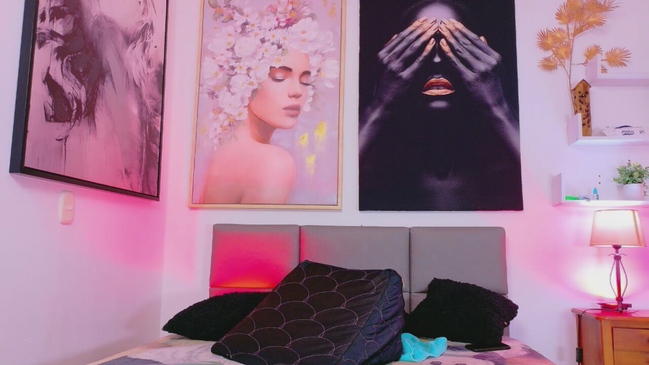 Luna_Monroe
