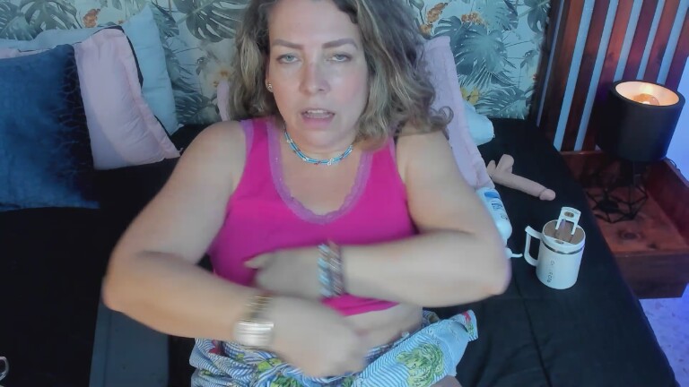 DominicaFrost's Streamate show and profile