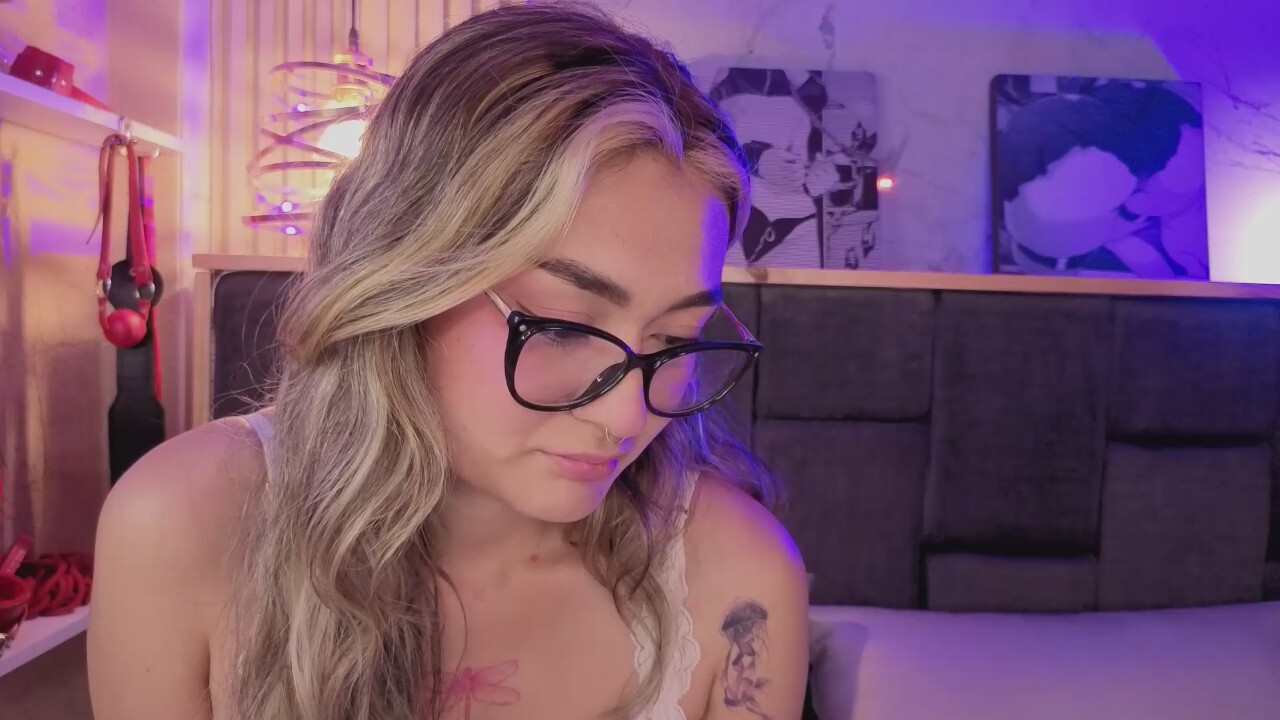 Victoria_Lennoxx