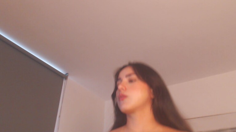 NiaMinogue's Streamate show and profile