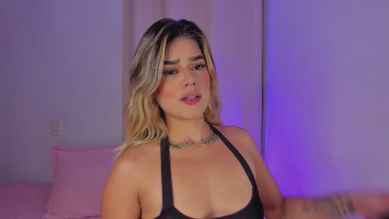 AmyStevenns's Streamate show and profile