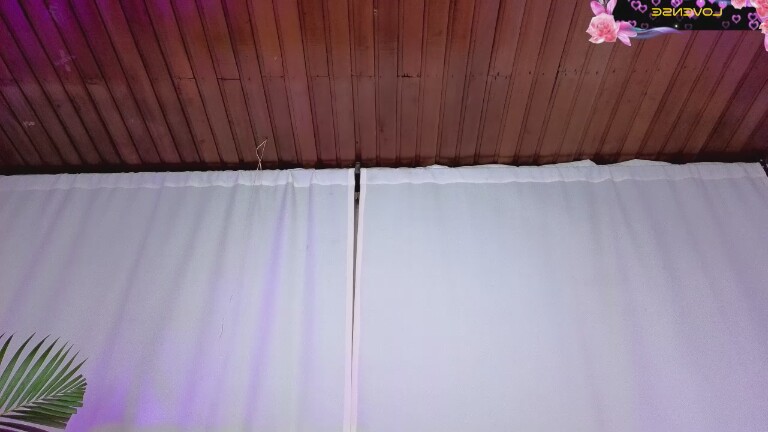 SophiexBunny's Streamate show and profile