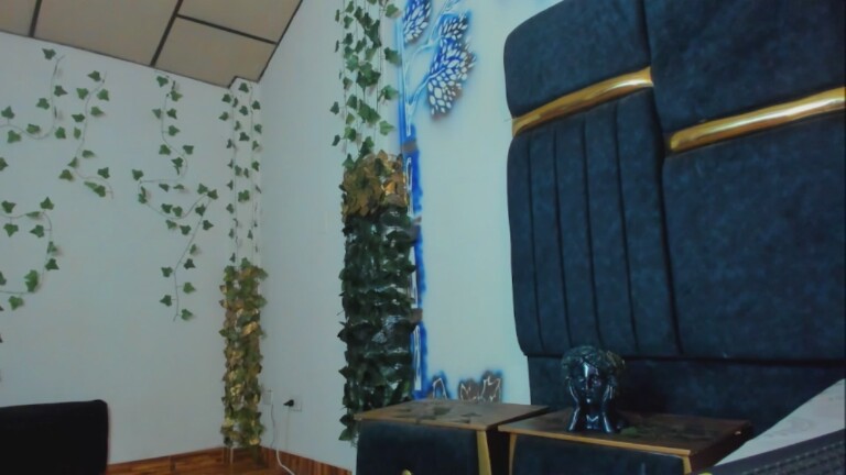 Sophiamiller18's Streamate show and profile