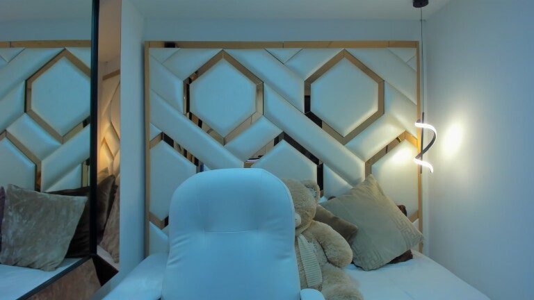 VictoriaHannz's Streamate show and profile