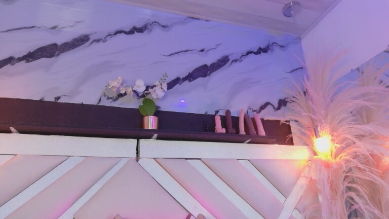 ZoeJohnson66's Streamate show and profile