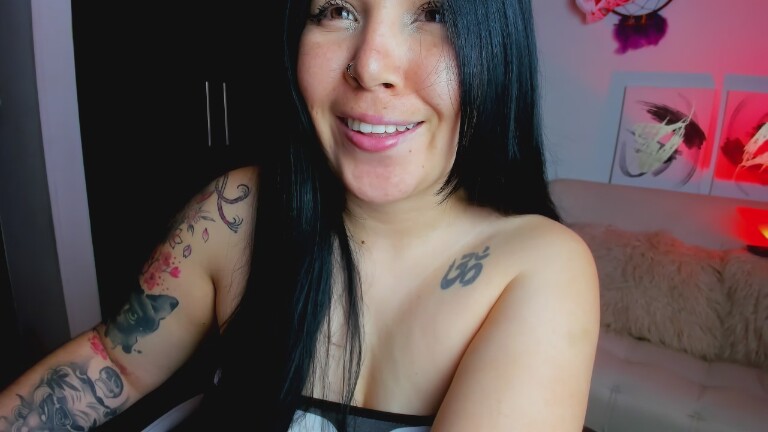 AilynRed's Streamate show and profile