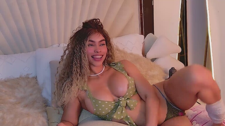 GingerPiiaf's Streamate show and profile