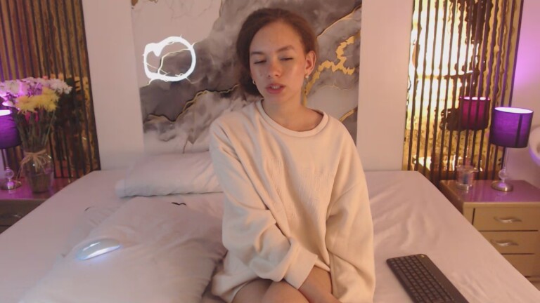 MiticaBrenner's Streamate show and profile