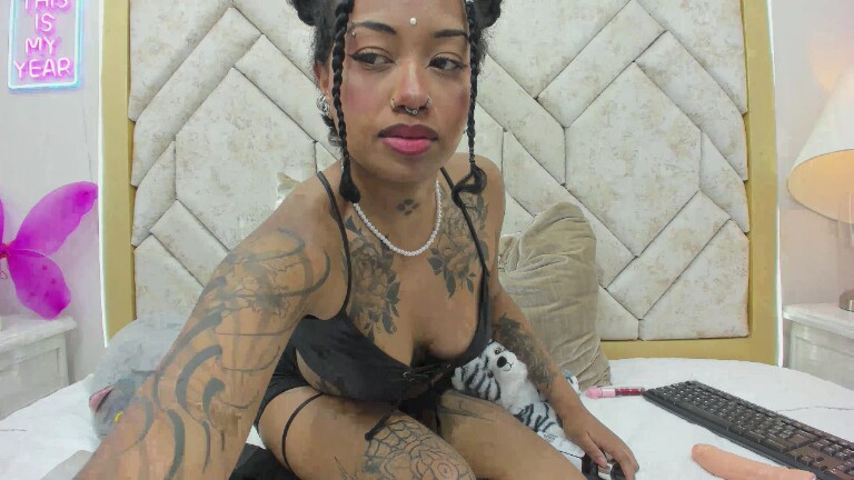 Nix_Montiel's Streamate show and profile