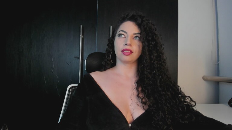 ScarlattaaDesire's Streamate show and profile