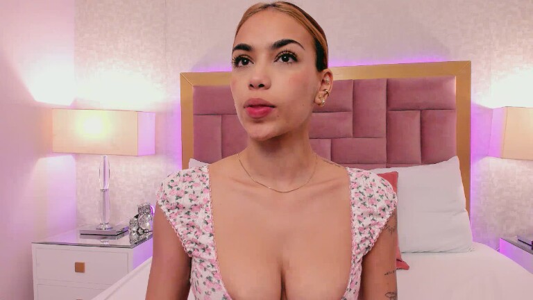 AnnieAdaams's Streamate show and profile
