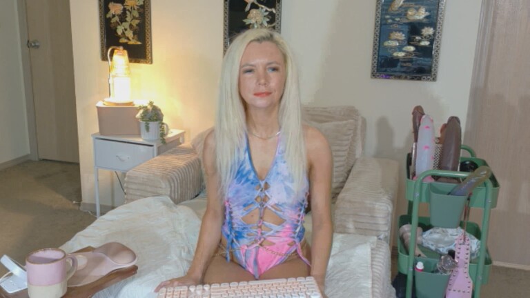 SophiaSinclaireX's Streamate show and profile