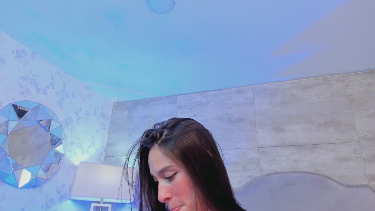 TaniaKatts's Streamate show and profile