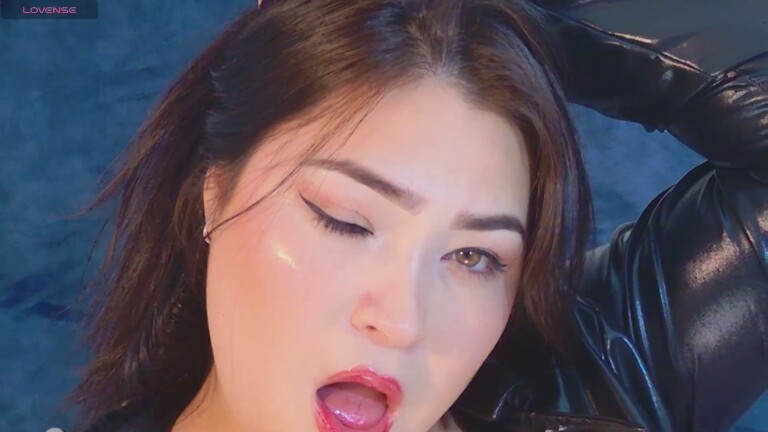 LinaWester's Streamate show and profile