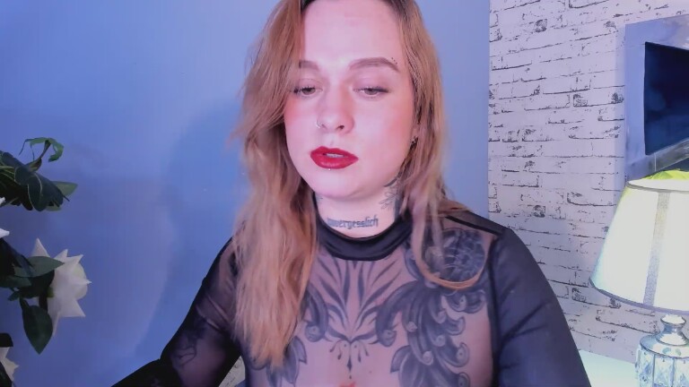 IzzChell's Streamate show and profile