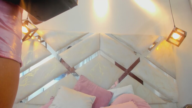 KarlaaMegan's Streamate show and profile