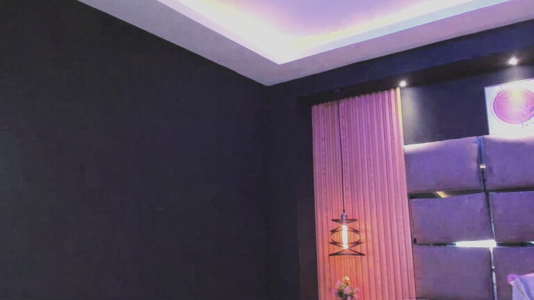 Alana_WaIker's Streamate show and profile