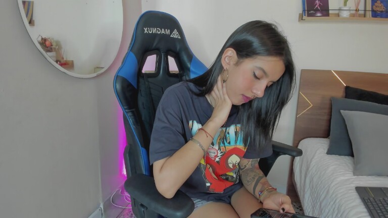 imlucyferreira's Streamate show and profile