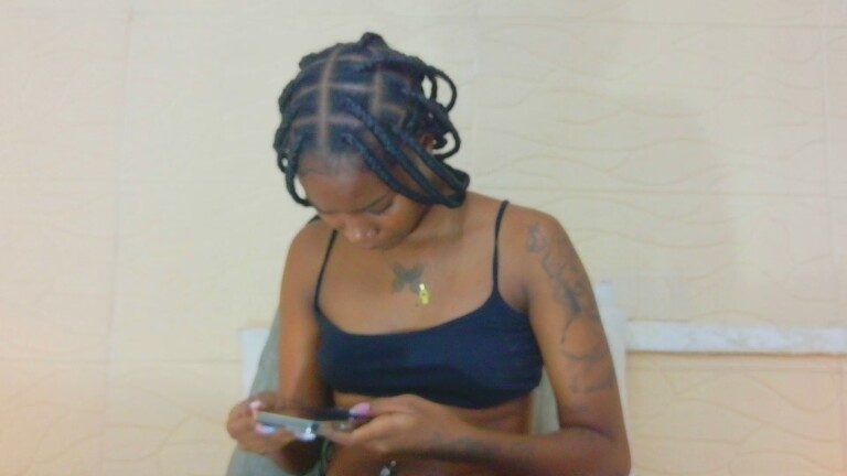 Slimchocobar28's Streamate show and profile