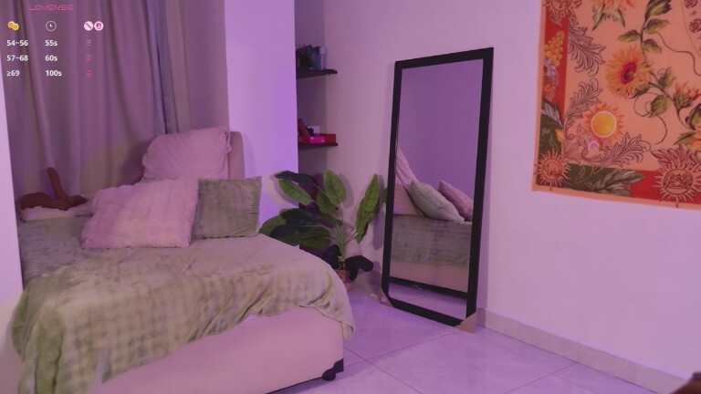 LorenaVieira's Streamate show and profile