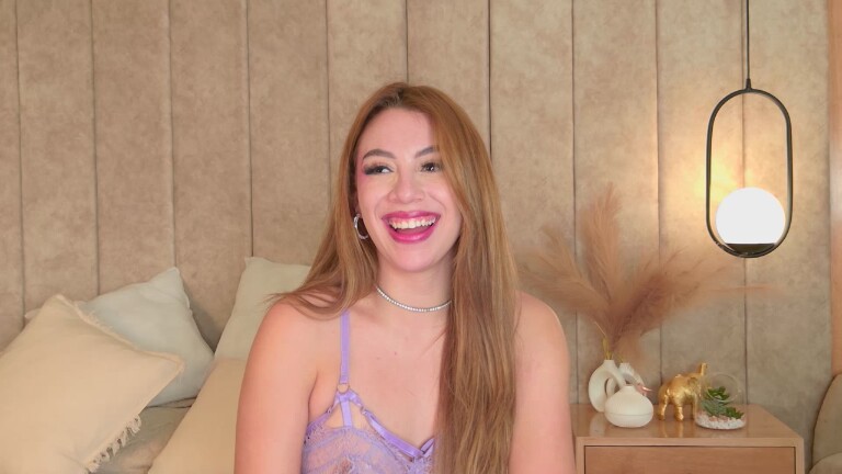 ArianaSole's Streamate show and profile