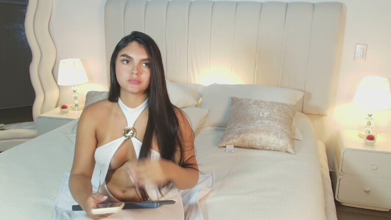 SamiLewis's Streamate show and profile