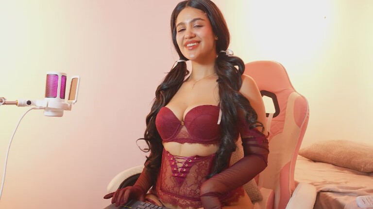 AvrilLaurent's Streamate show and profile