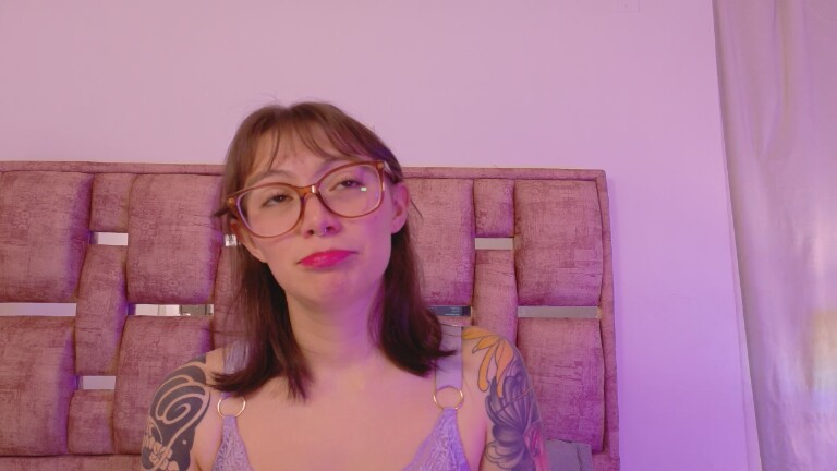 Isabella_Stewart's Streamate show and profile