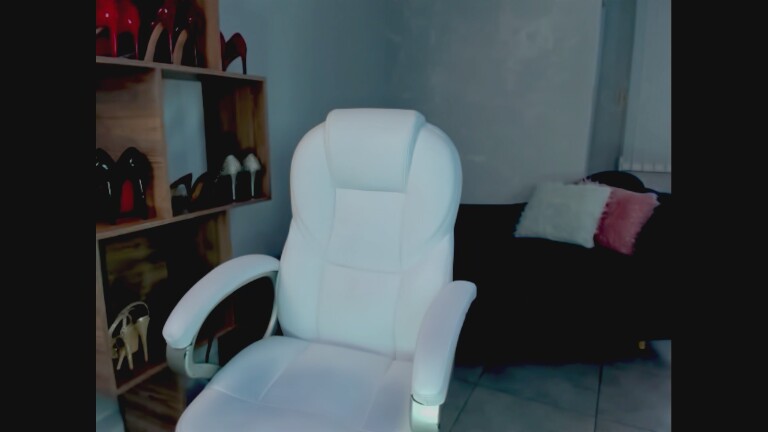 MissRhodes's Streamate show and profile