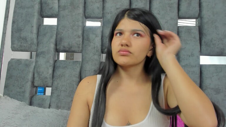 ANGELADIAZz's Streamate show and profile