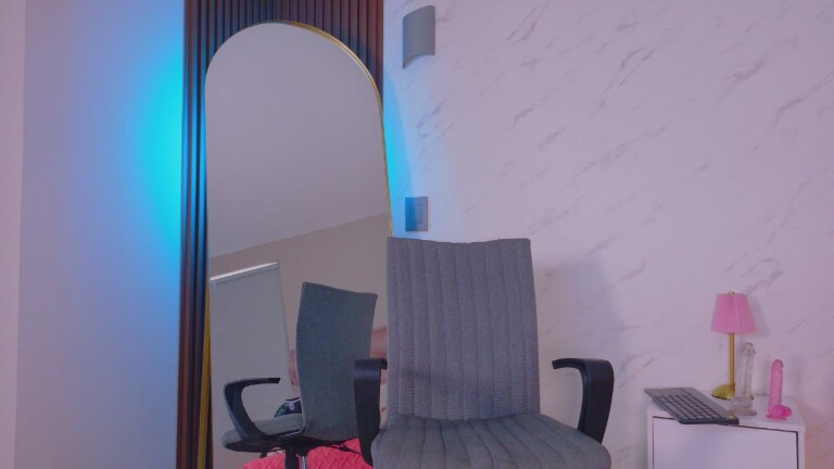 Mia_Cullen's Streamate show and profile