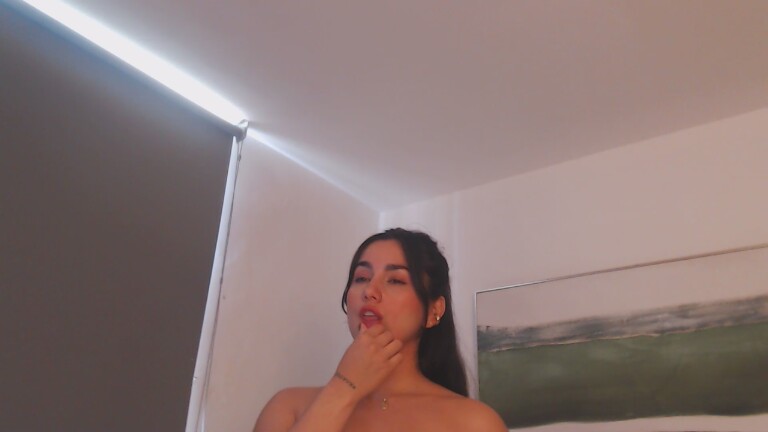 NiaMinogue's Streamate show and profile