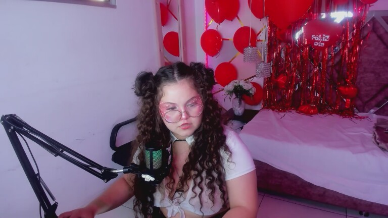 ShylySweet18's Streamate show and profile