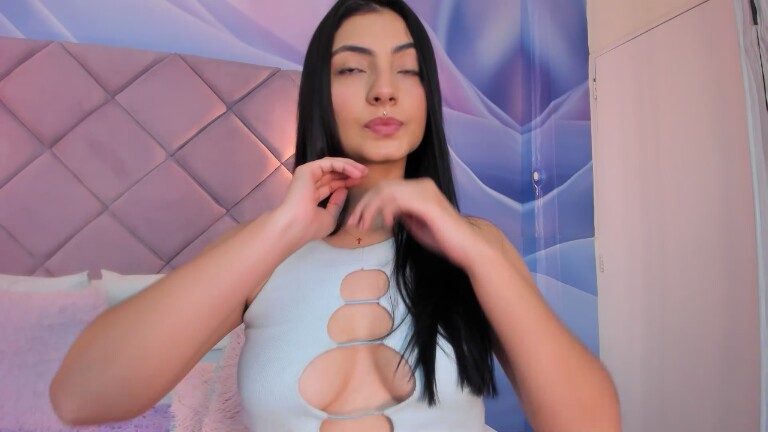 ViolletaRosse's Streamate show and profile