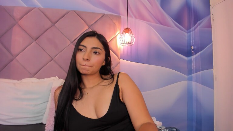 ViolletaRosse's Streamate show and profile