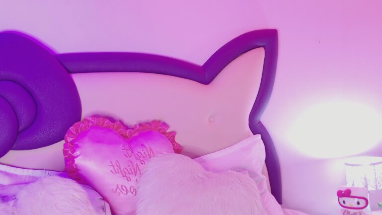 GatitaChan's Streamate show and profile